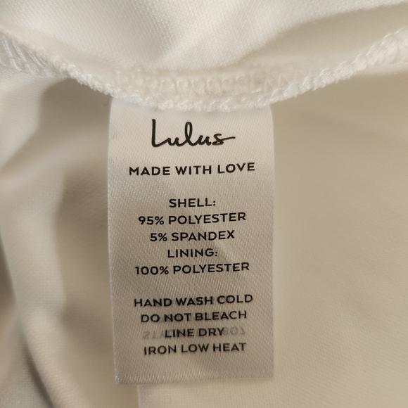 Lulus White Strapless Wedding Dress with Train NWT Size Small Flaws - Picture 7 of 11